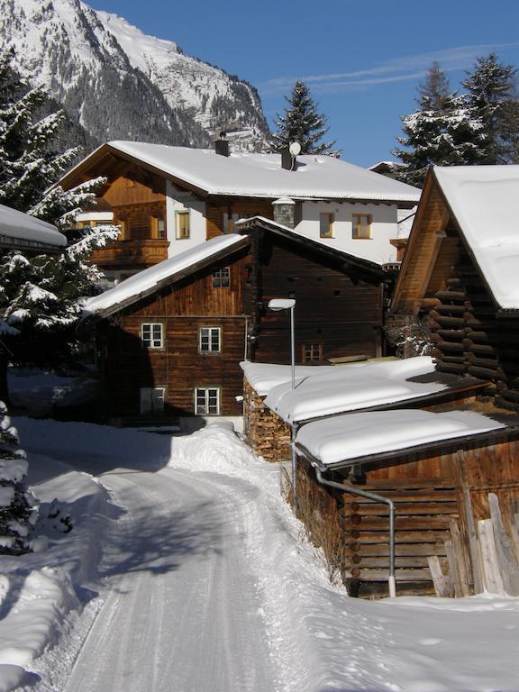 Apart Brigitta Sankt Leonhard im Pitztal Bilik gambar